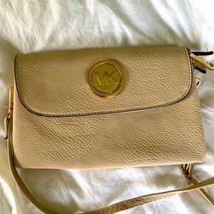 Michael Kors | Cream Crossbody Purse